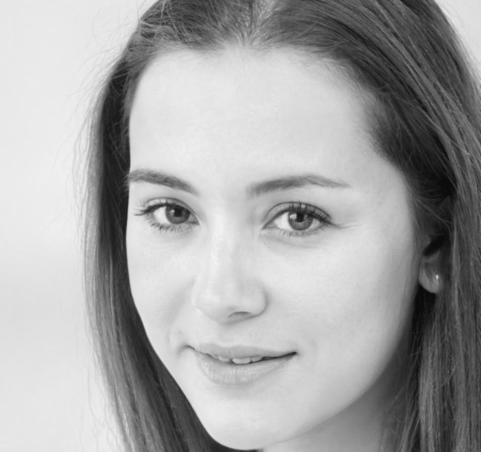 Sarah Müller - Investmentstrategin und Bildungsexpertin